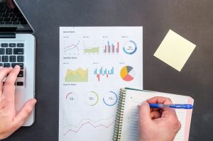 What should Business do in 2018 to beat the competition?